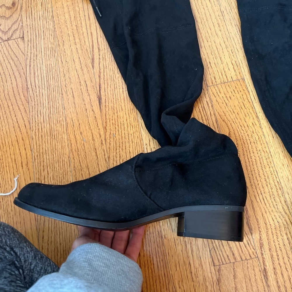 Charles By Charles David Gravity Gammon Suede Black Over-the-Knee Boots Size 9 - Picture 3 of 5